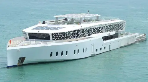Dubai Lotus Mega Yacht Dinner Cruise Tour with Private Transfers Day Tours in Dubai - Photo 5