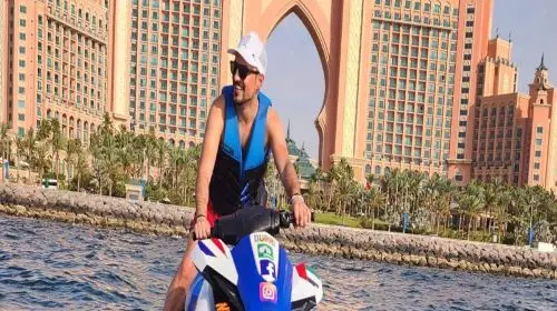 Dubai Burj Al Arab water scooter experience (includes media service and snacks) 10741, maximum 2 people per scooter Transport Passes Dubai Burj Al Arab water scooter experience (includes media service and snacks) 10741, maximum 2 people per scooter Transport Passes in Dubai - Photo 2