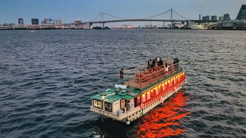 Tokyo Night Cruise on a Traditional Yakatabune Boat [Live Shamisen Performance + Sukiyaki Dinner + Beverage Vending Machine] Transport Passes in Tokyo - Photo 9