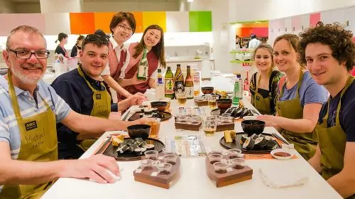 Tokyo Tsukiji Fish Market Tour and Sushi Making Lesson Day Tours in Tokyo