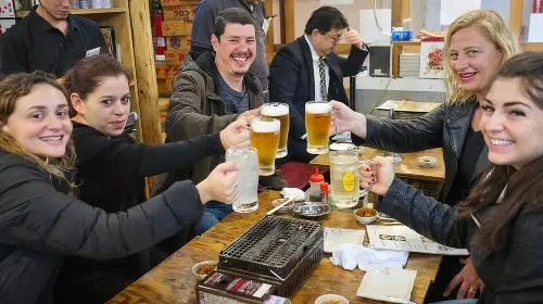 Tokyo Bar Hopping Tour in Shinjuku (All-You-Can-Drink + Dinner) Day Tours in Tokyo - Photo 6