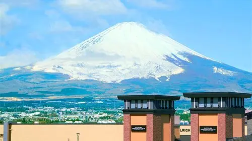 Tokyo Mt. Fuji 5th Station, Oshino Hakkai, Gotemba Premium Outlets, or optional day trip to an onsen (hot spring) at your own expense. Day Tours in Tokyo - Photo 5
