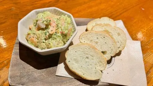 Ginza 300BAR 8-Chome Branch: 3 Drink Vouchers + Welcome Snack Ginza 300BAR 8-Chome Branch: 3 Drink Vouchers + Welcome Snack in Tokyo - Photo 5