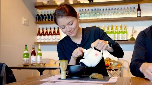 Matcha Making Class in Tokyo with Authentic Japanese Sweets Set in Tokyo - Photo 4