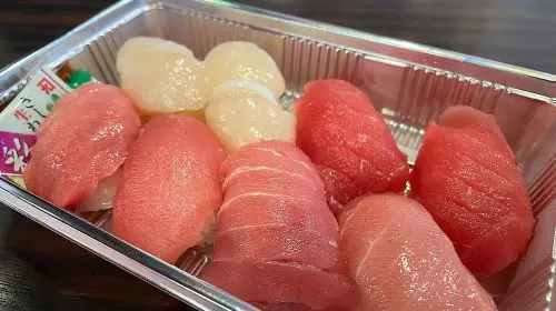 Tokyo: Enjoy a variety of classic Japanese delicacies at Tsukiji Market Day Tours in Tokyo - Photo 9