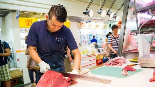 Tokyo Tsukiji Fish Market Food Walking Tour with 5 Tastings Day Tours in Tokyo - Photo 4
