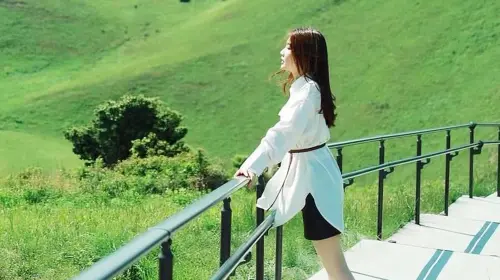 Small group for 9 people optional · 1-day tour to Mt. Omuro in Izu with panoramic views · Includes free scenic train ride + hotel pick-up service available Day Tours in Tokyo