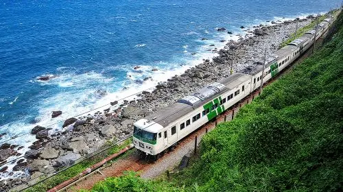 Small group for 9 people optional · 1-day tour to Mt. Omuro in Izu with panoramic views · Includes free scenic train ride + hotel pick-up service available Day Tours in Tokyo - Photo 6