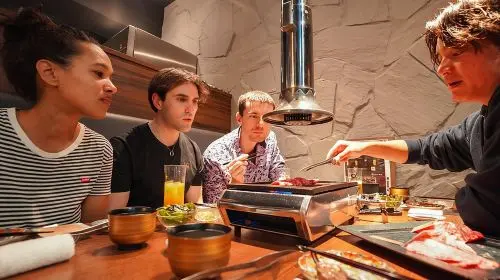 Tokyo Omakase Sushi & A5 Wagyu Premium Foodie Tour in Shinjuku Day Tours in Tokyo - Photo 7