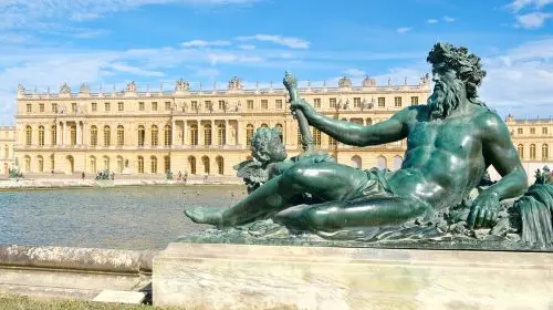 Palace of Versailles + Gardens of Versailles + Montmartre + Basilique du Sacré-Cœur de Montmartre 1-day tour [Private Line] Day Tours in Paris - Photo 8