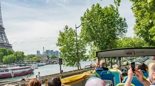 Tootbus Paris: Hop-on Hop-off Bus Tour + Palace of Versailles Entry Day Tours in Paris