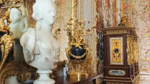 Palace of Versailles: Skip The Line + Guided Tour + King’s Apartments Access Day Tours in Paris - Photo 3
