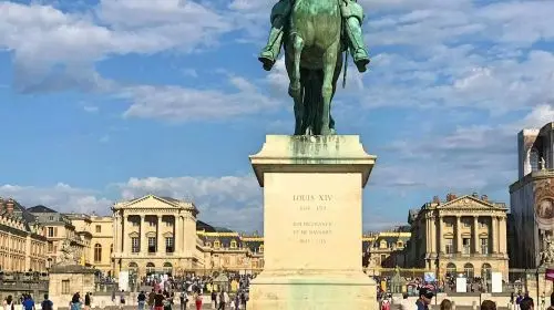 Palace of Versailles: Skip The Line + Guided Tour + King’s Apartments Access Day Tours in Paris - Photo 4