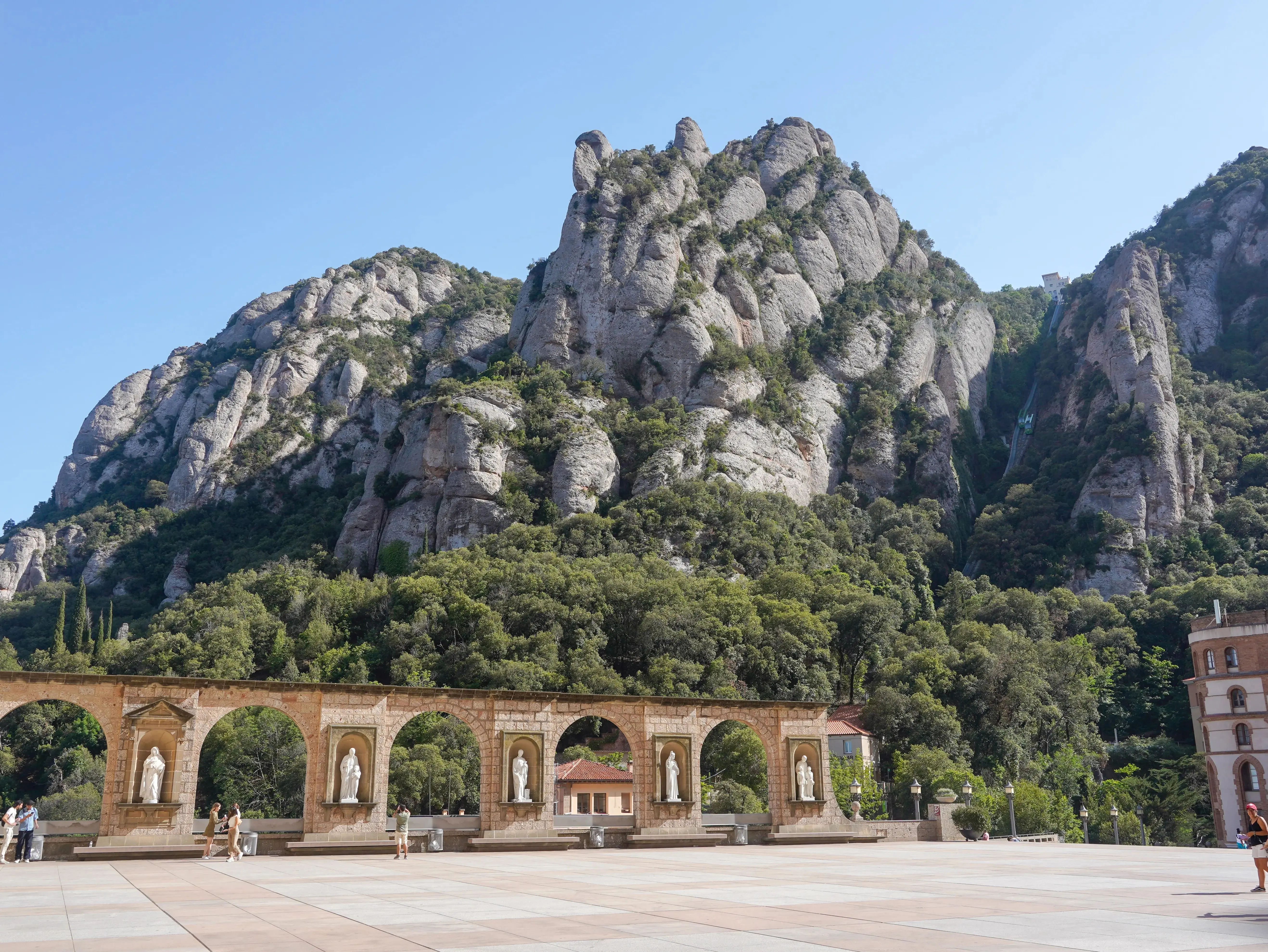 Montserrat Mountain Private Experience with lunch included Montserrat Mountain Private Experience with lunch included in Barcelona - Photo 4
