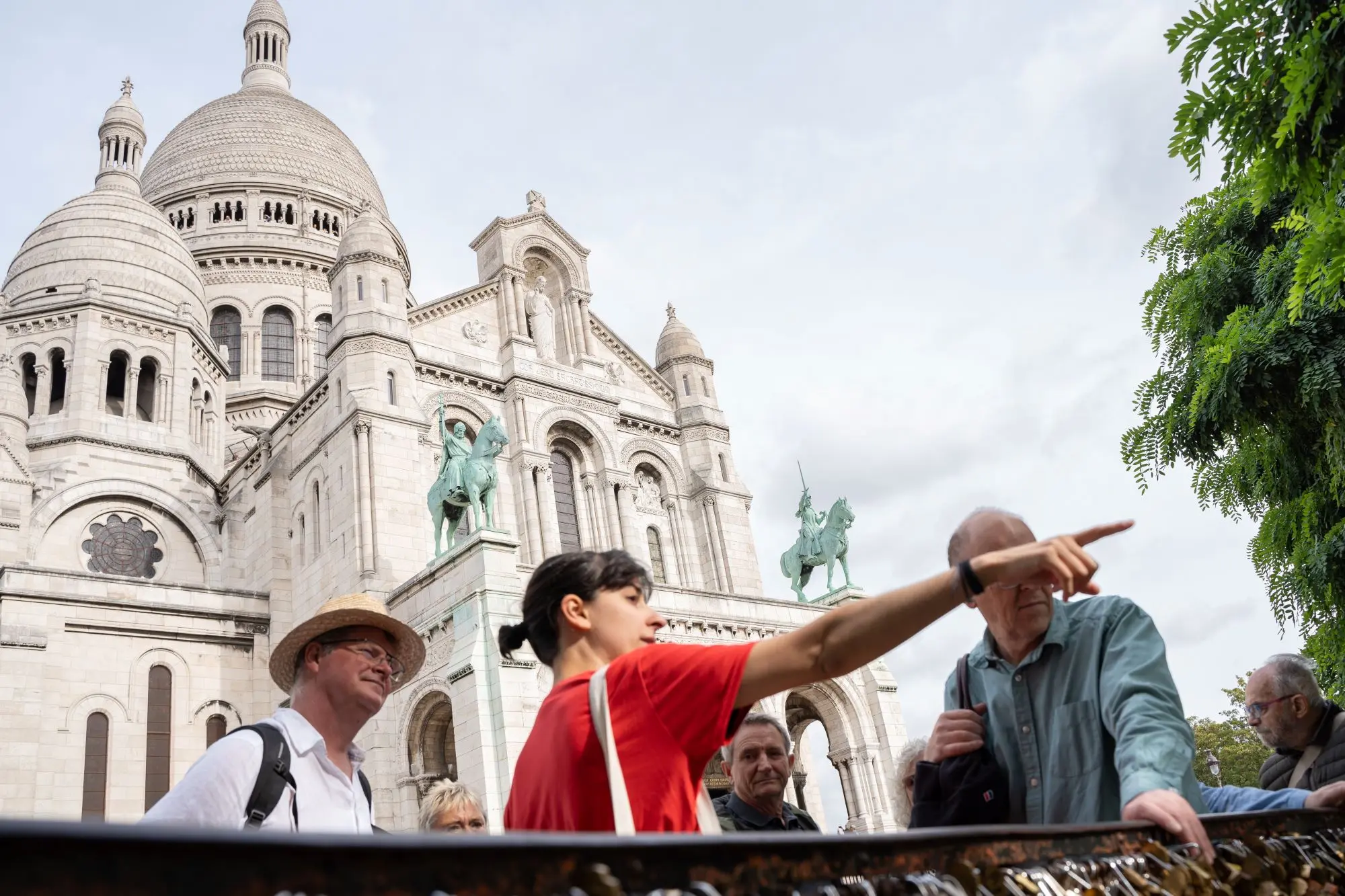 Paris Hidden Montmartre Tour in Paris