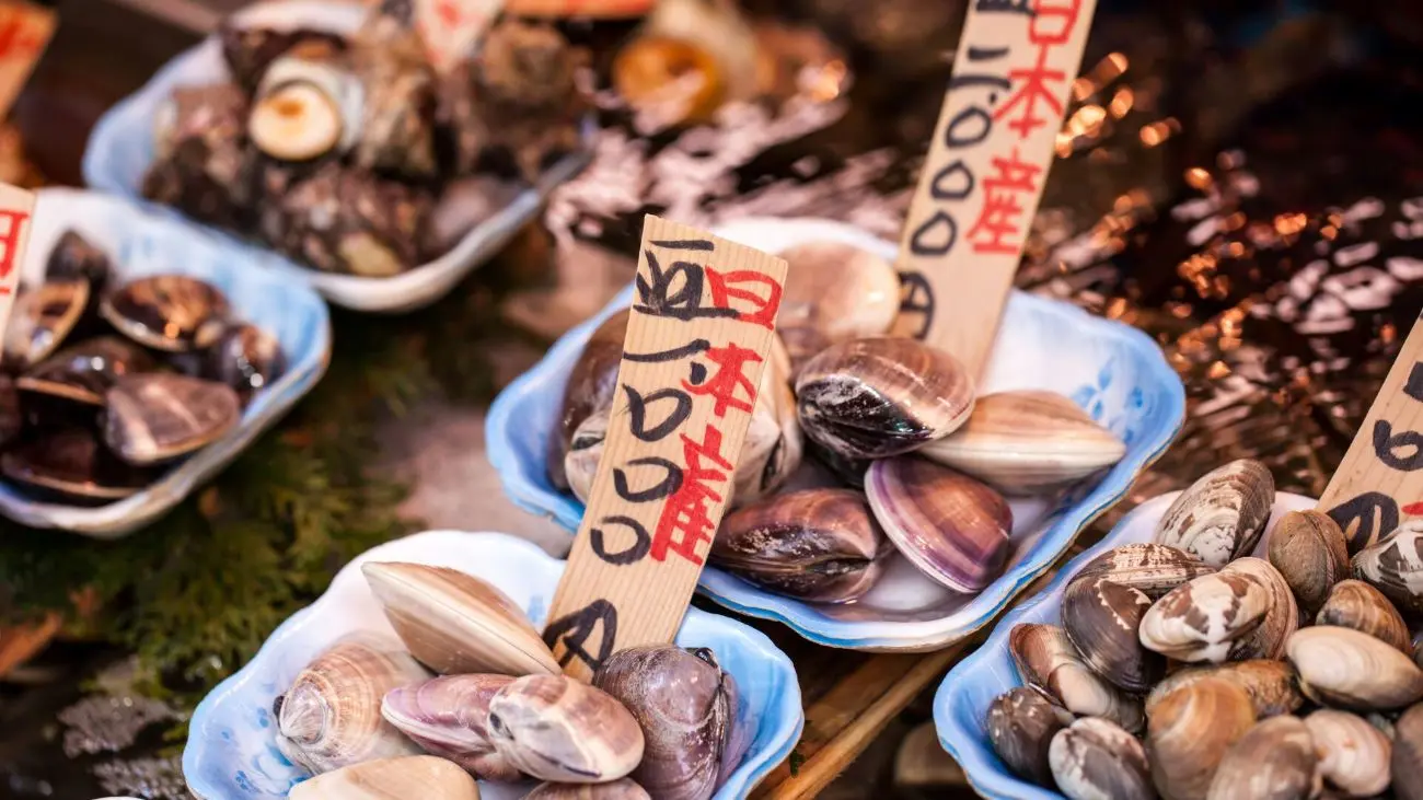 A Tour Through Tokyo’s Kitchen (with World's Most Famous Fish Market) in Tokyo - Photo 4