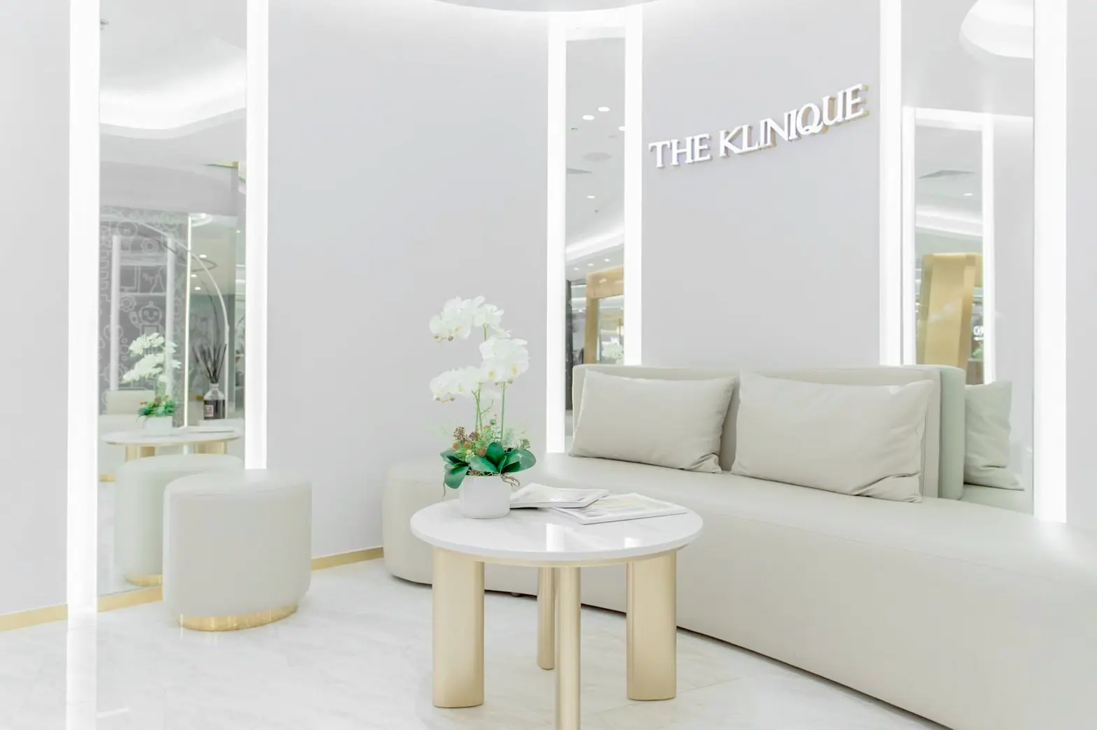 Facial Program by The klinique Facial Program by The klinique in Bangkok - Photo 3