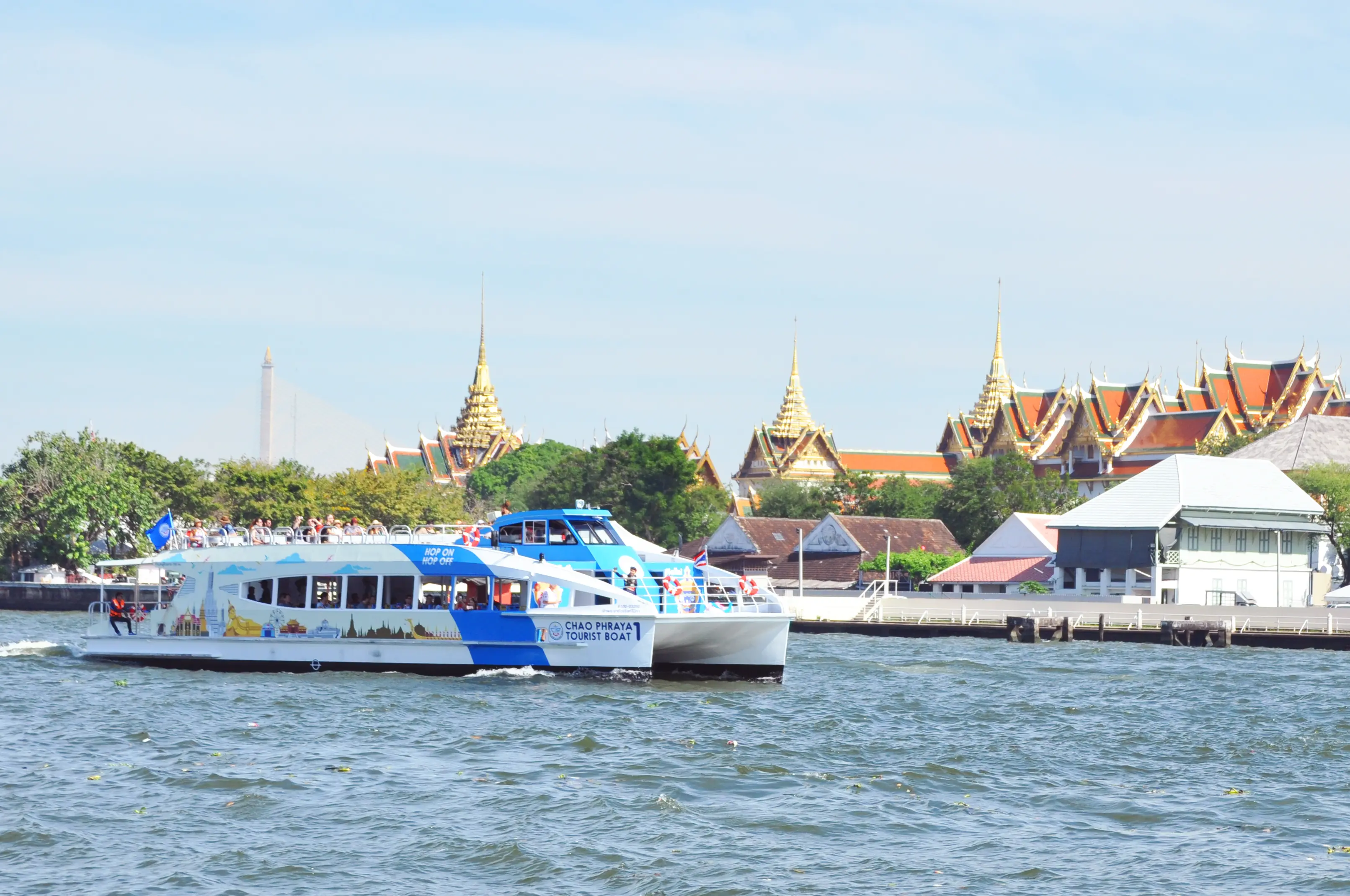 Chao Phraya Tourist Boat Bangkok Hop-On-Hop-Off Sightseeing Boat in Bangkok
