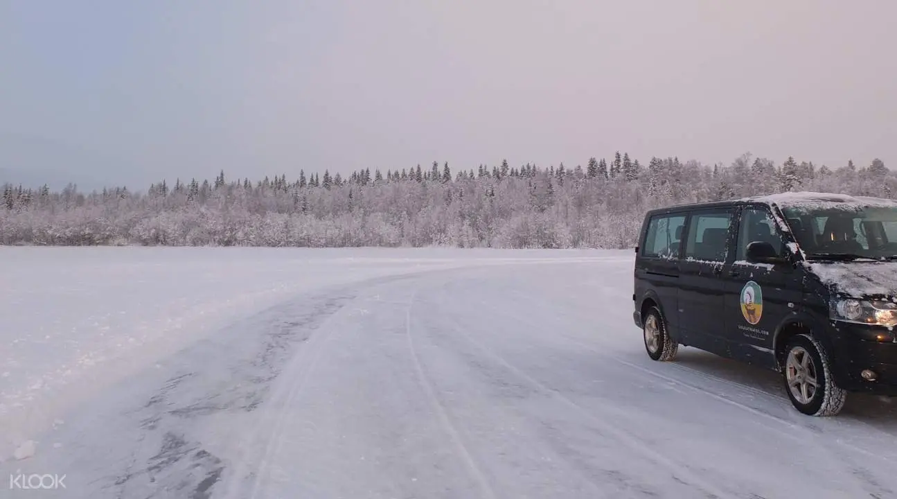 Lulea Frozen Archipelago Tour Lulea Frozen Archipelago Tour in Stockholm - Photo 3