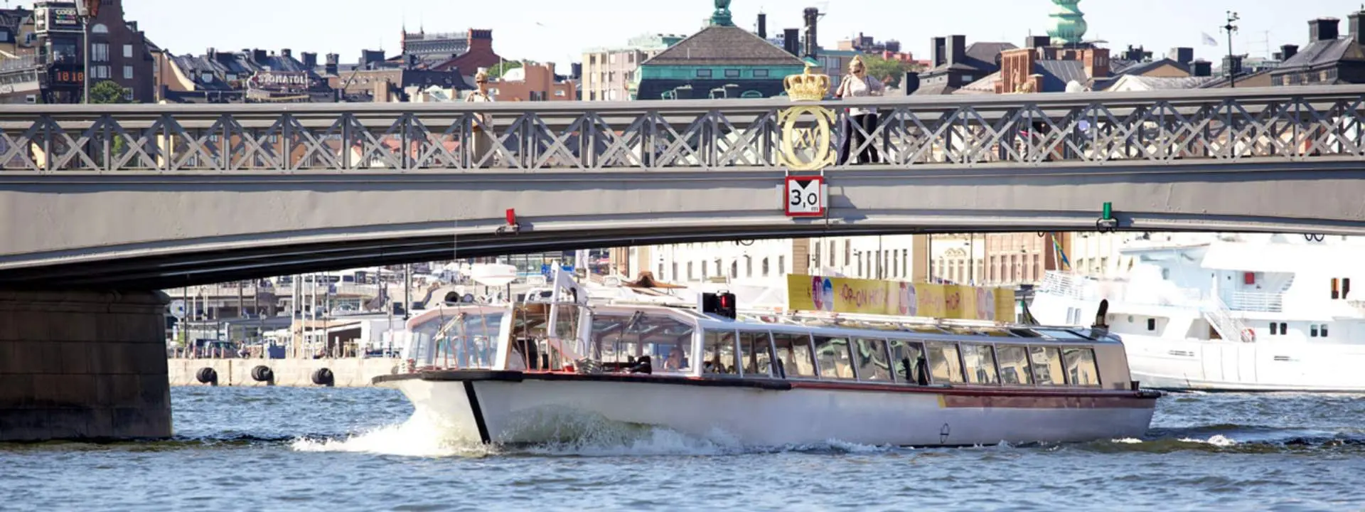 Stockholm City Hop On Hop Off Boat Tour in Stockholm