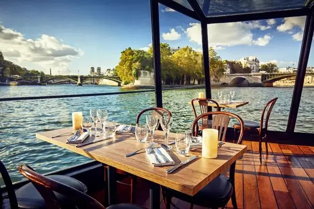 Dinner Cruise on the Seine in Paris - Photo 5