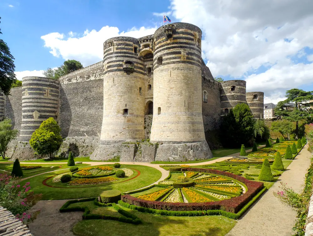 Château d'Angers: Fast Track in Paris
