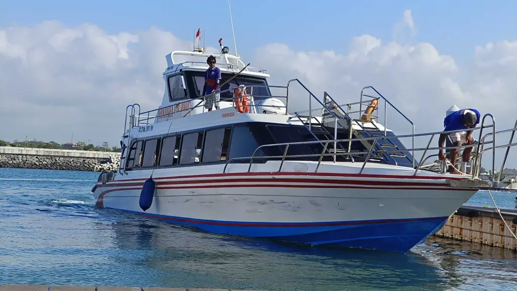 Nusa Lembongan Fast Boat by Glory (International) Nusa Lembongan Fast Boat by Glory (International) in Bali - Photo 5
