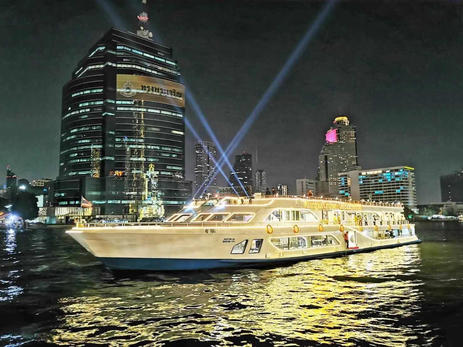 Alangka Cruise in Bangkok
