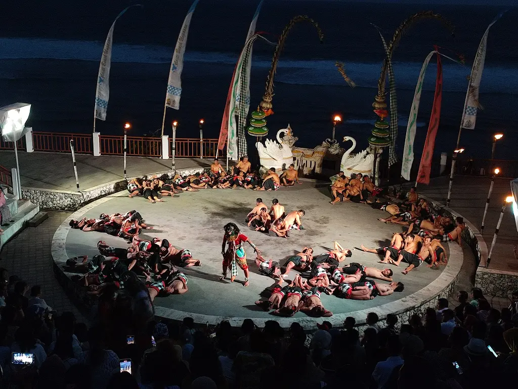 Melasti Beach Kecak Dance Show Melasti Beach Kecak Dance Show in Bali - Photo 8