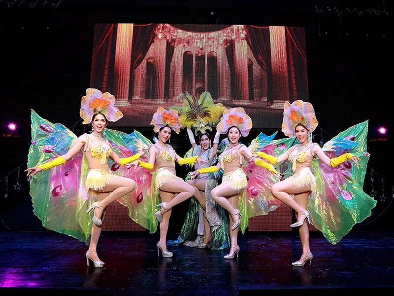Siam Dragon Cabaret Show in Chiang Mai - Photo 2
