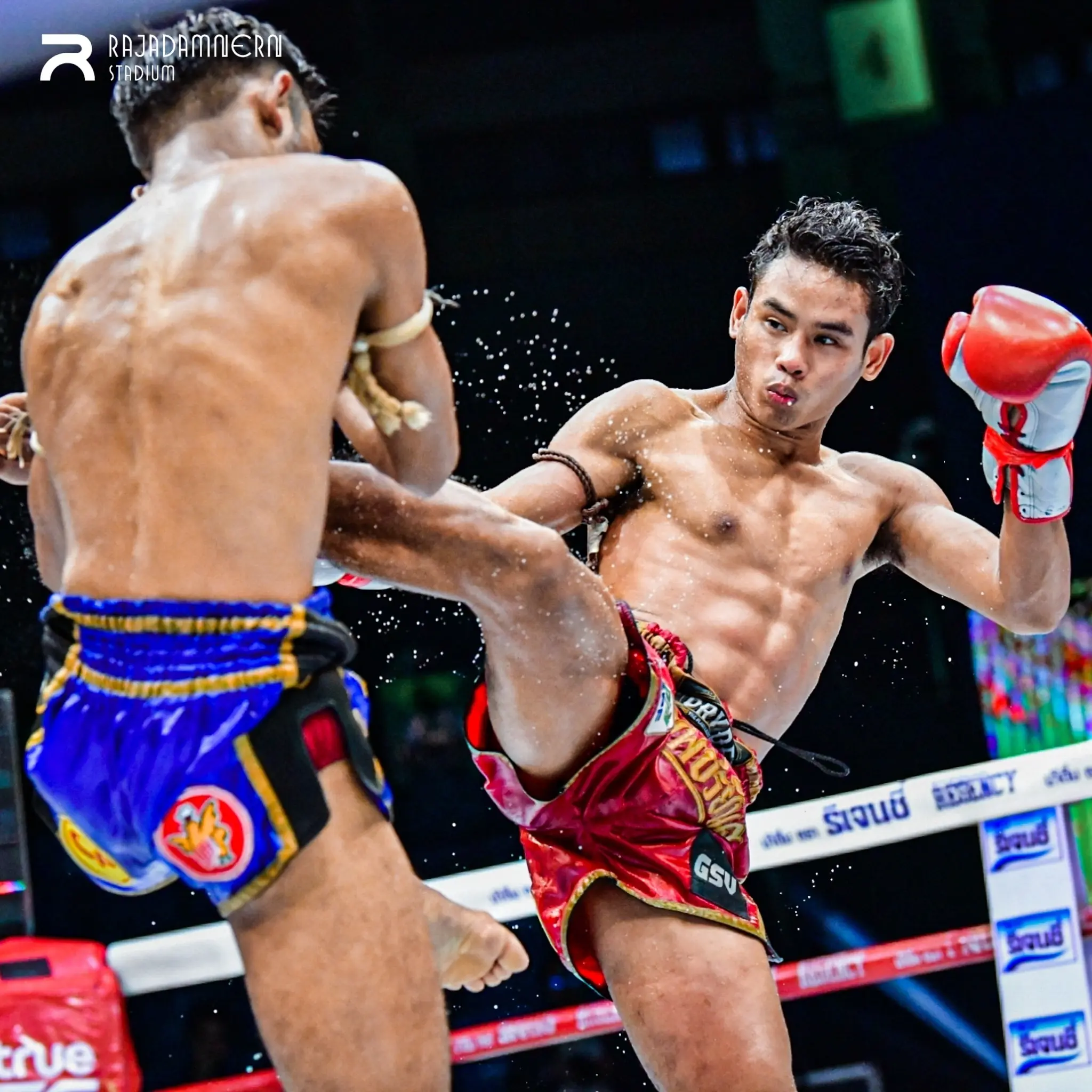 MuayThai Match at Rajadamnern Boxing Stadium MuayThai Match at Rajadamnern Boxing Stadium in Bangkok - Photo 5