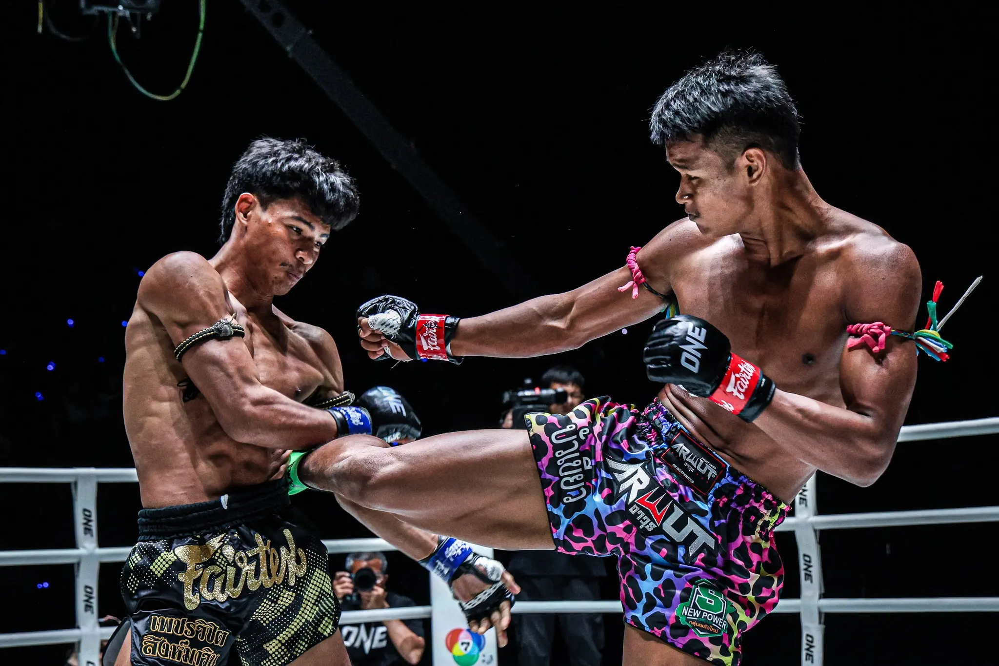 One Lumpinee Muay Thai One Championship Friday Night One Lumpinee Muay Thai One Championship Friday Night in Bangkok - Photo 2