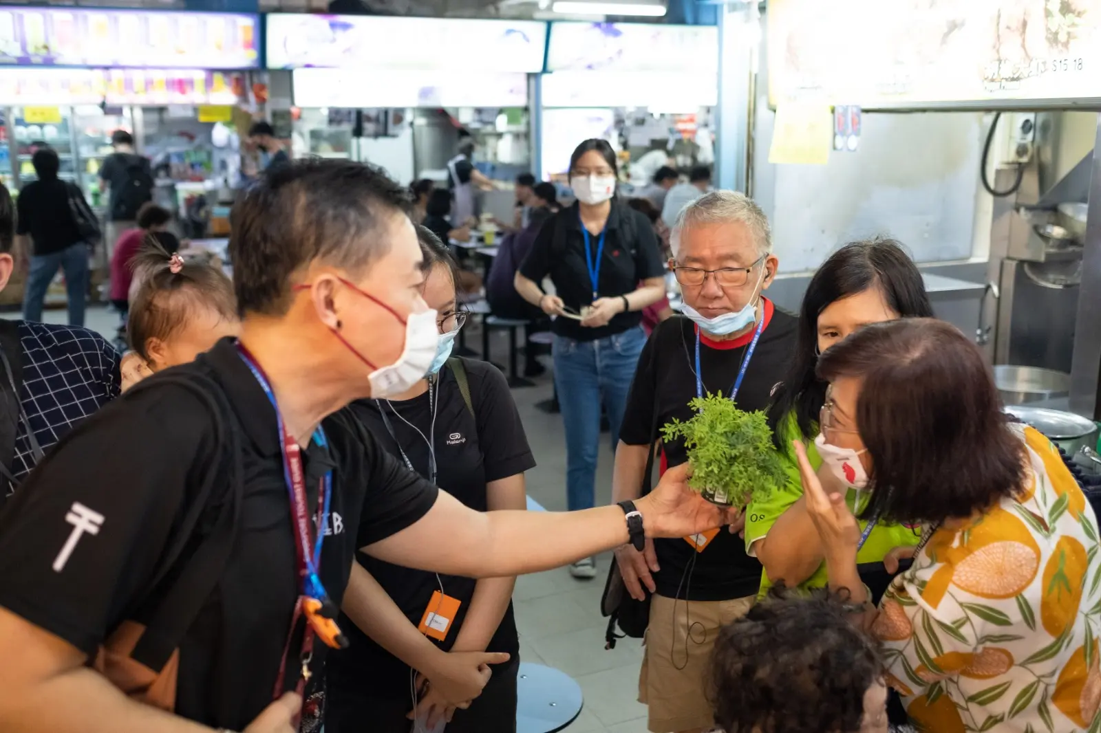 Singapore Food Tours – Chinatown Complex Hawker Center in Singapore - Photo 4