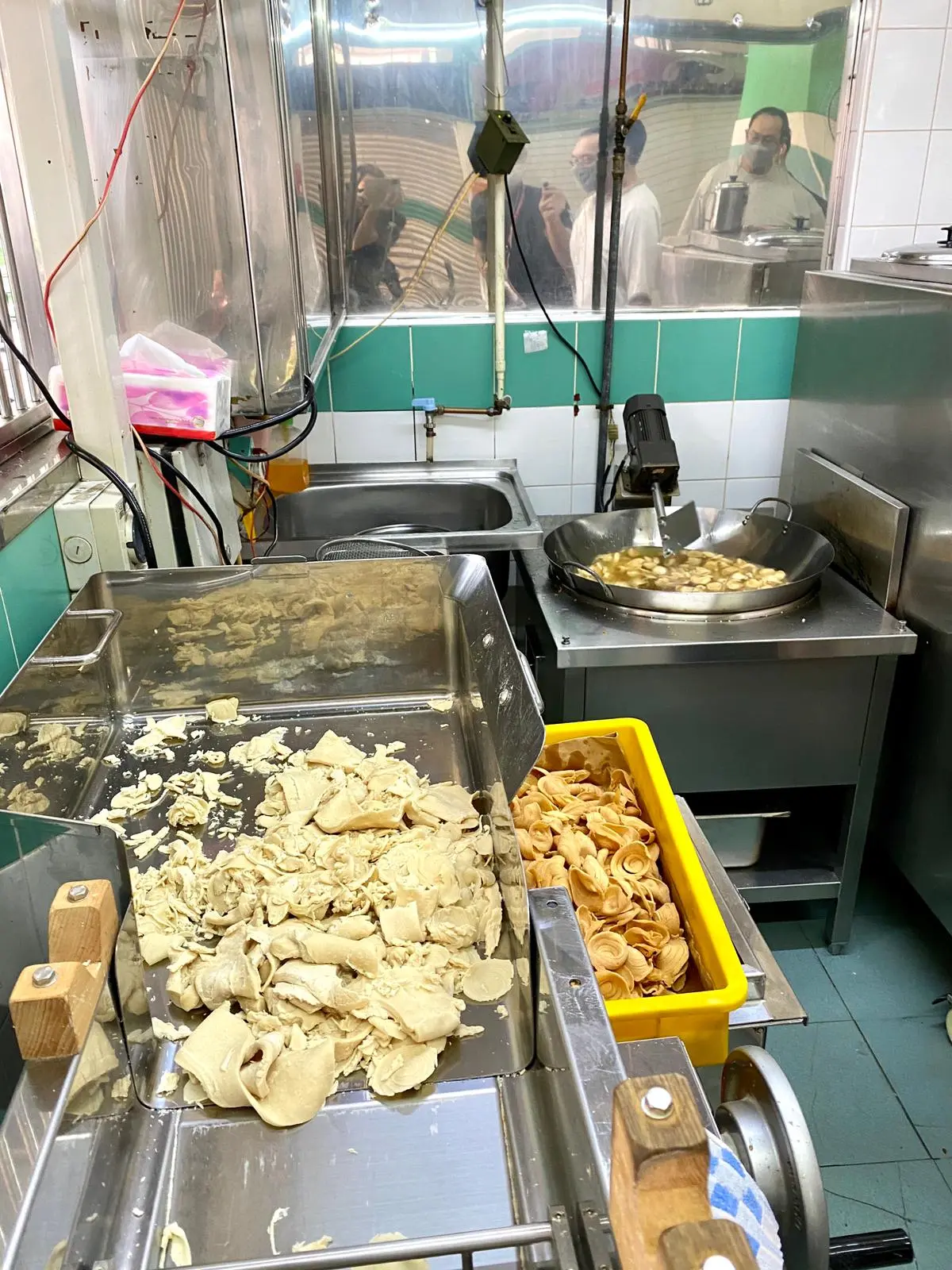 Singapore Food Tours – Chinatown Complex Hawker Center in Singapore - Photo 5