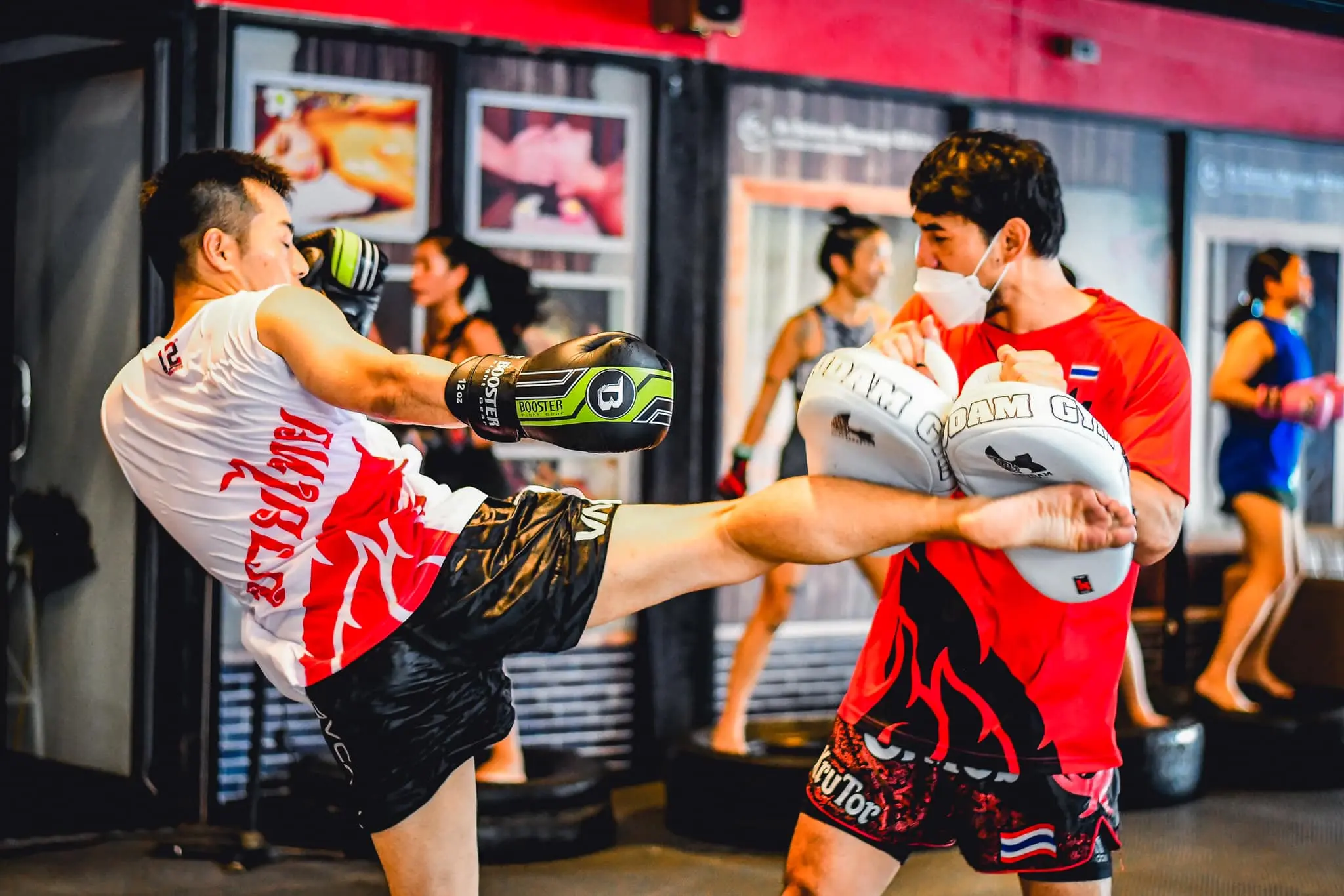 Muay Thai Training Class by Krudam Gym @Sukhumvit 36 in Bangkok - Photo 5