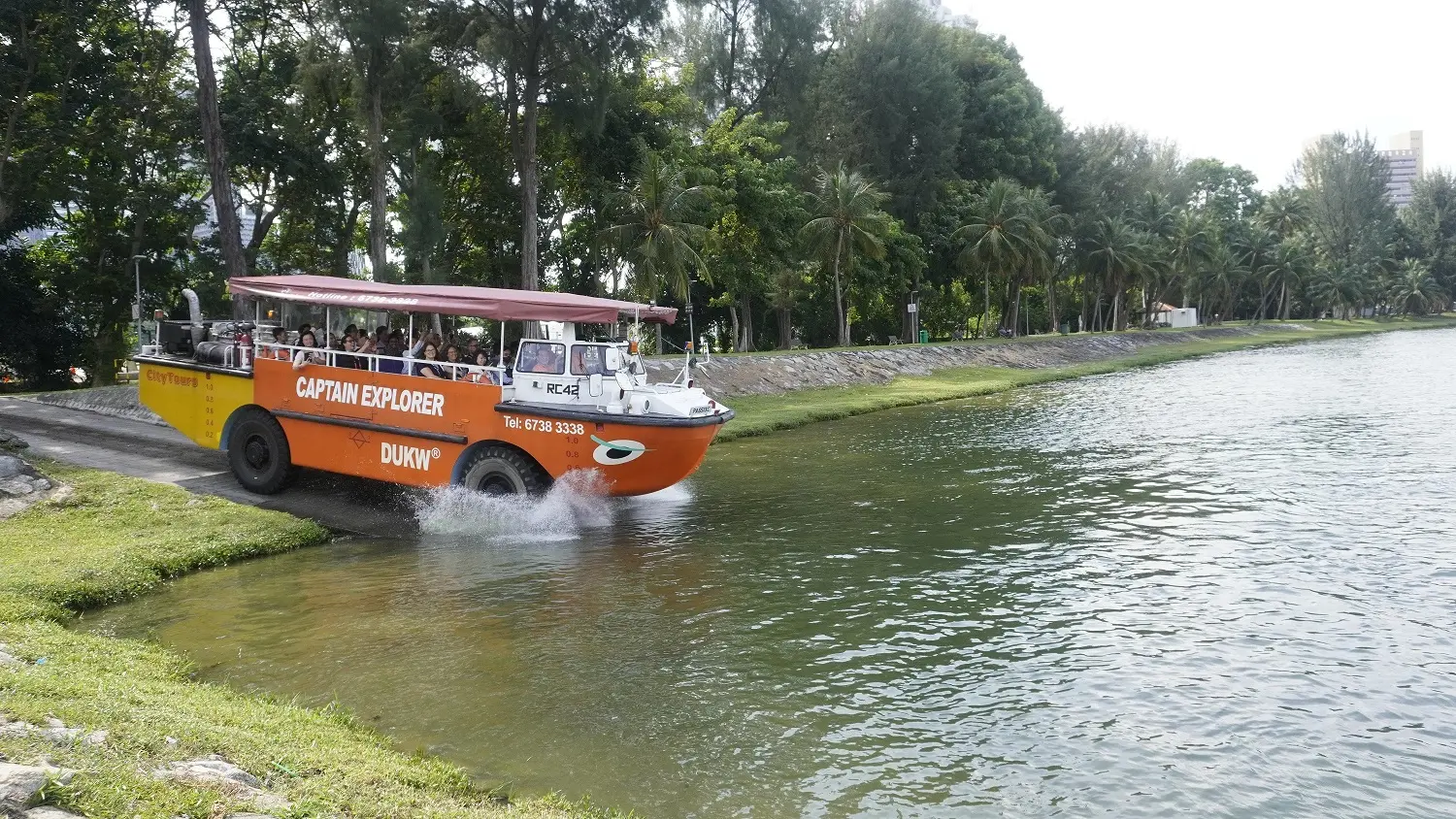 Admission Captain Explorer DUKW Tour Open Ticket in Singapore - Photo 3