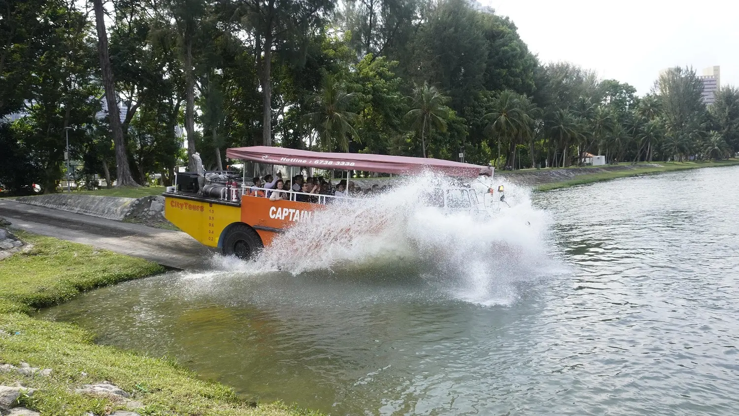 Admission Captain Explorer DUKW Tour Open Ticket in Singapore - Photo 5