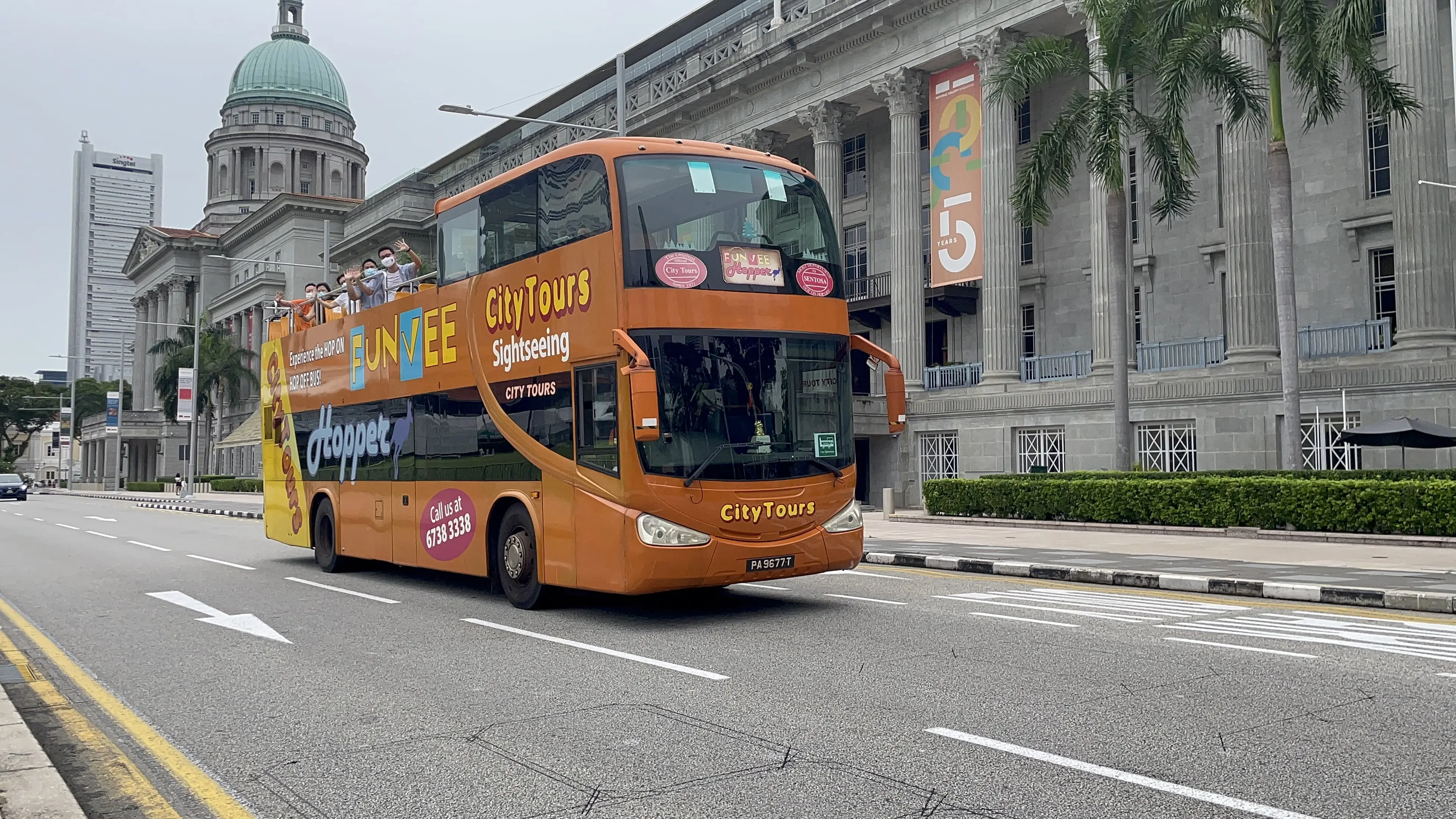 FunVee Open-top Bus Tour with Breakfast (Toast Box) FunVee Open-top Bus Tour with Breakfast (Toast Box) in Singapore - Photo 5