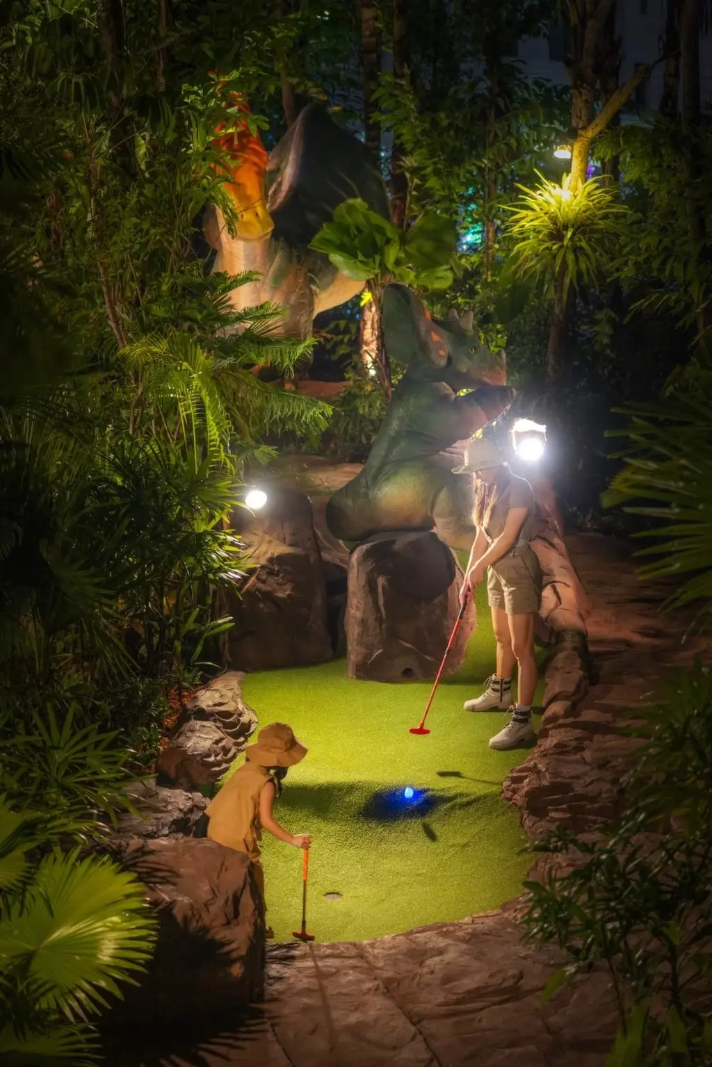 Dino Park Phuket Mini Golf in Phuket - Photo 3
