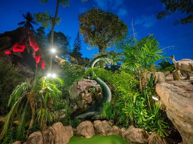 Dino Park Phuket Mini Golf in Phuket - Photo 13