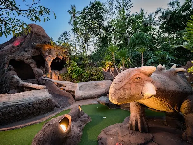 Dino Park Phuket Mini Golf in Phuket - Photo 28