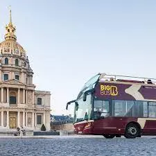 Big Bus Paris: Hop-on Hop-off Tour + Seine River Cruise in Paris