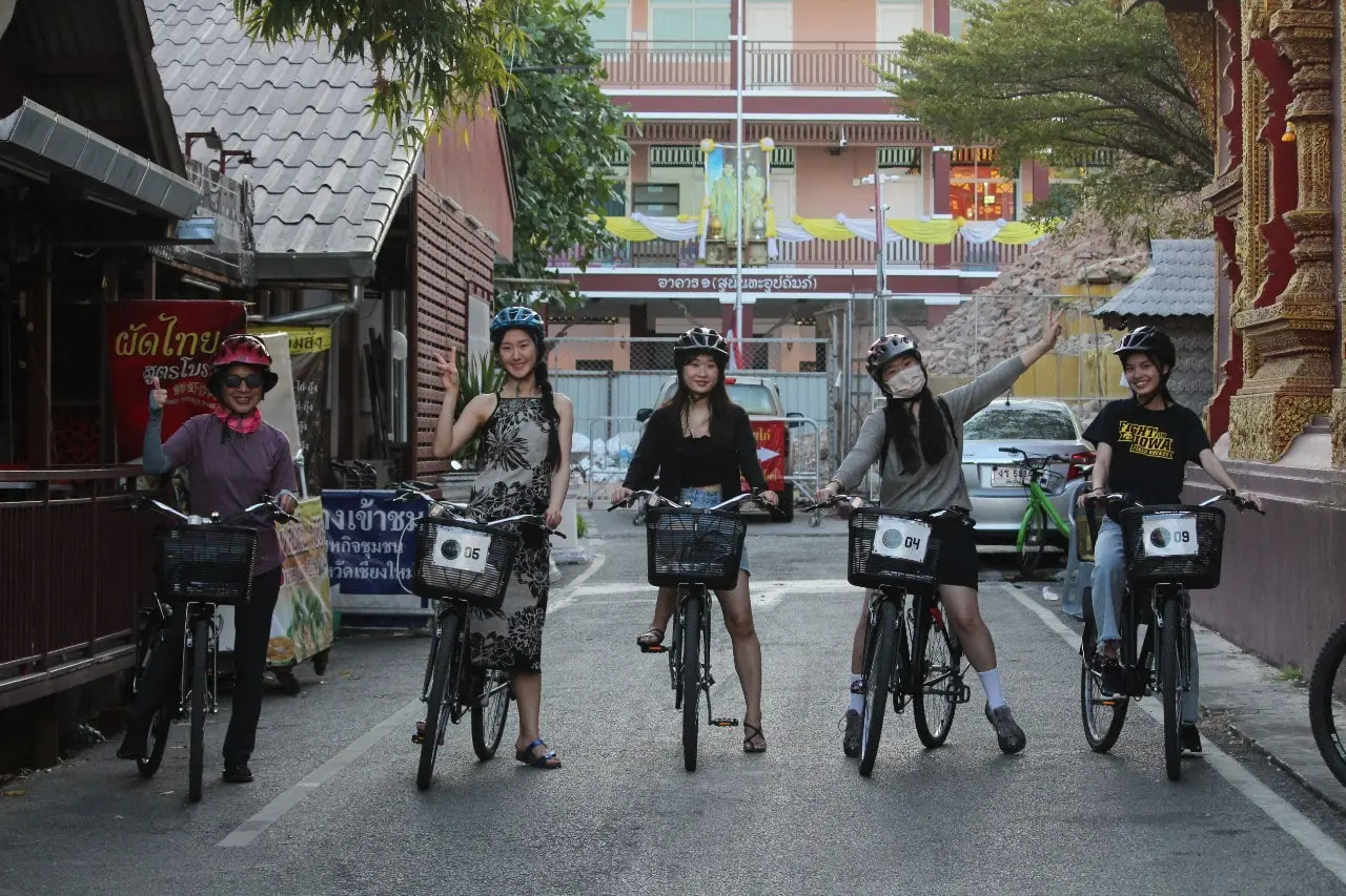 Twilight Chiang Mai City Cycling Tour in Chiang Mai - Photo 6