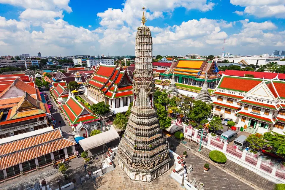 Bangkok: City Highlights Temple - Flexi Walking Temple  Tour   Grand Palace , Wat Pho , Wat Arun  with English Guide in Bangkok - Photo 4