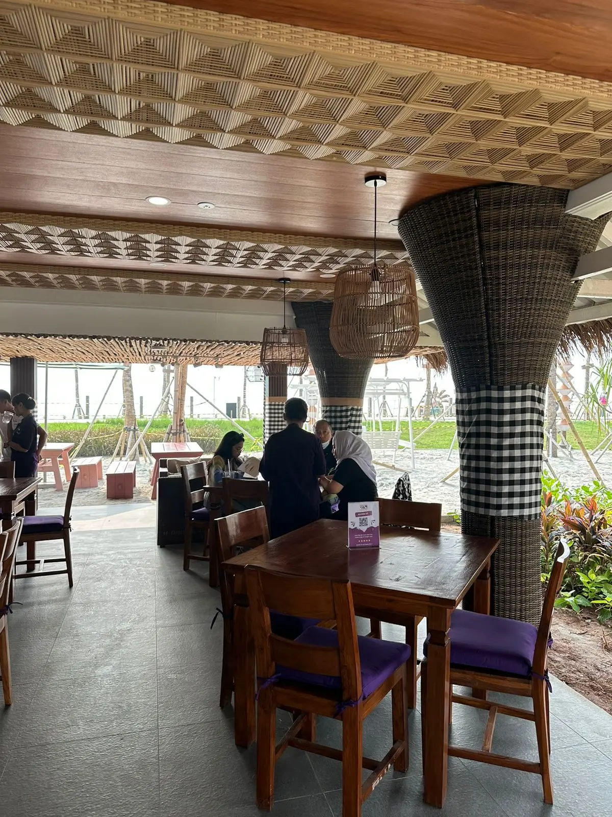 Bebek Bengil Restaurant PIK Jakarta in Jakarta - Photo 2
