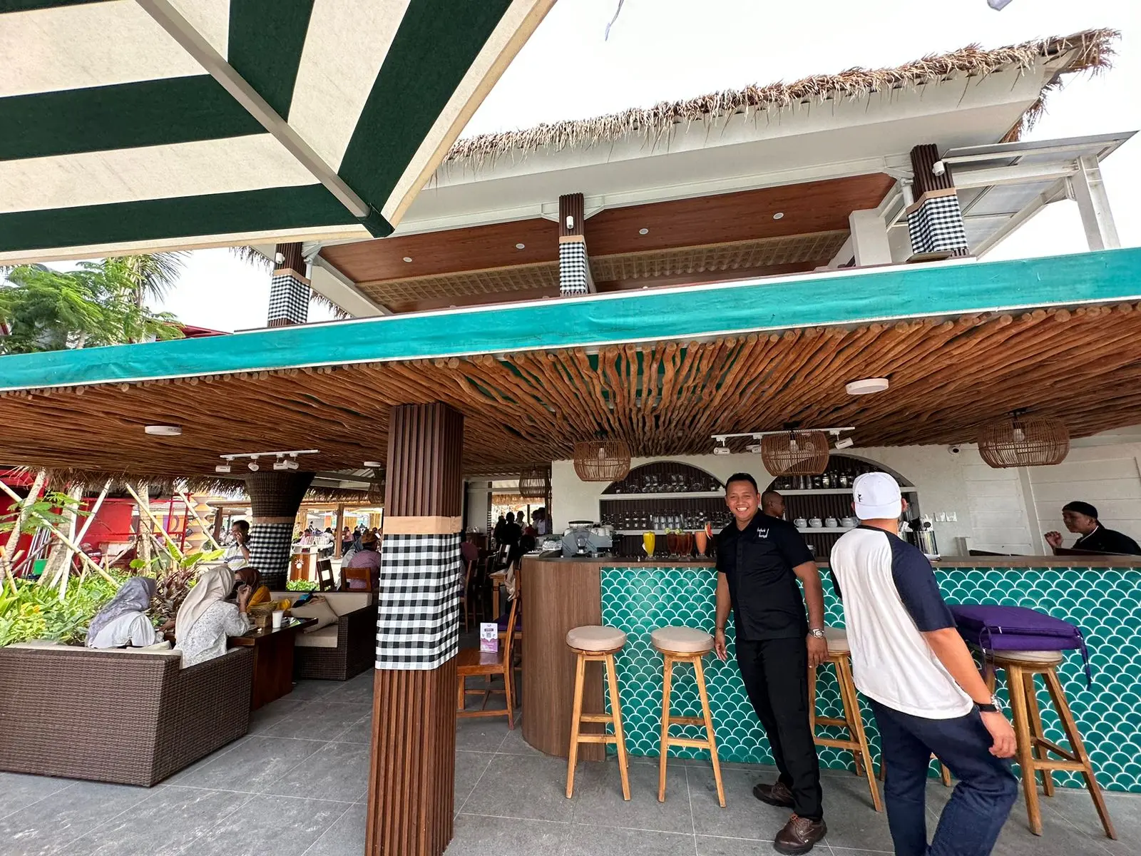 Bebek Bengil Restaurant PIK Jakarta in Jakarta - Photo 3