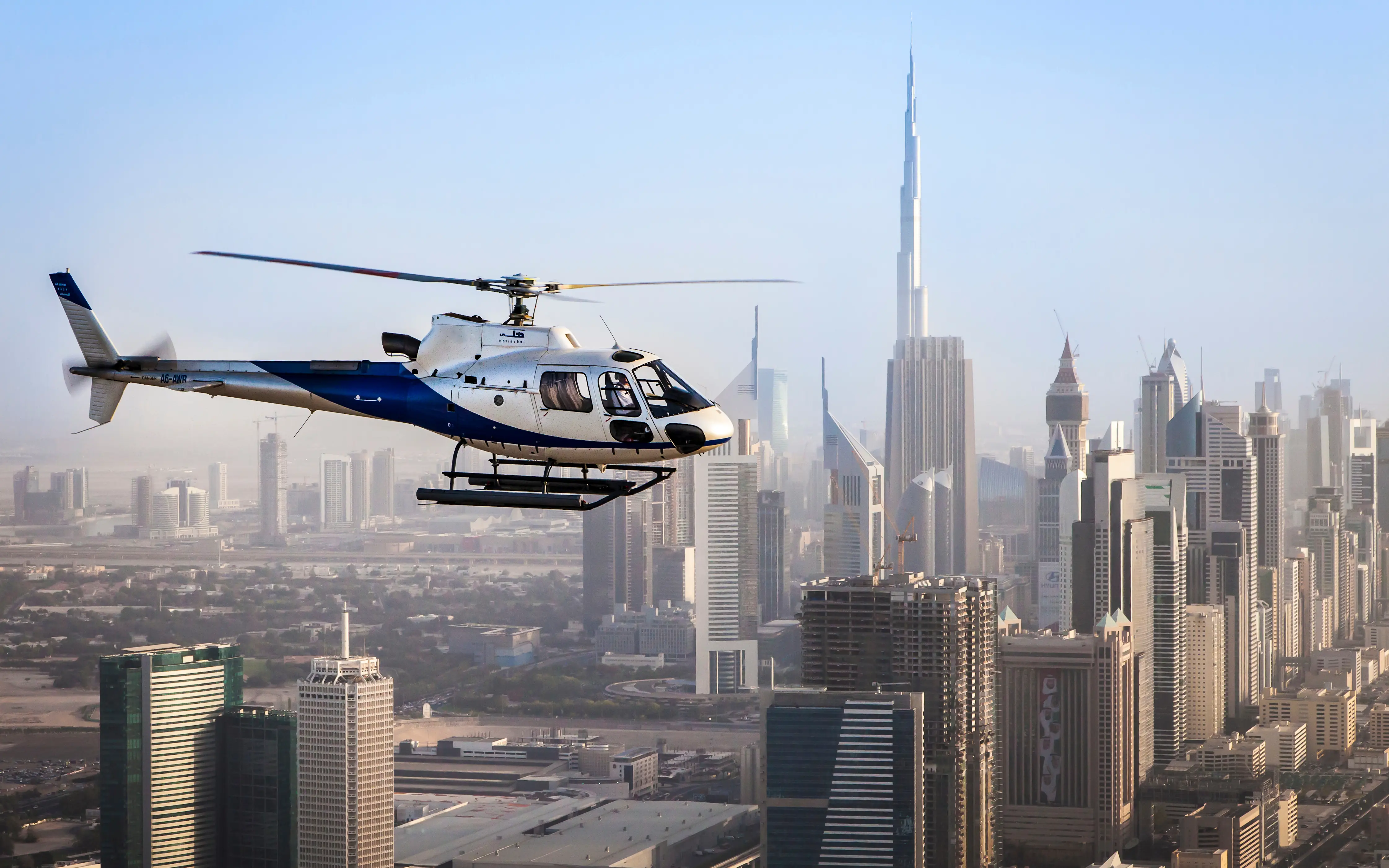 Iconic Helicopter Tour - 12 Minutes in Dubai