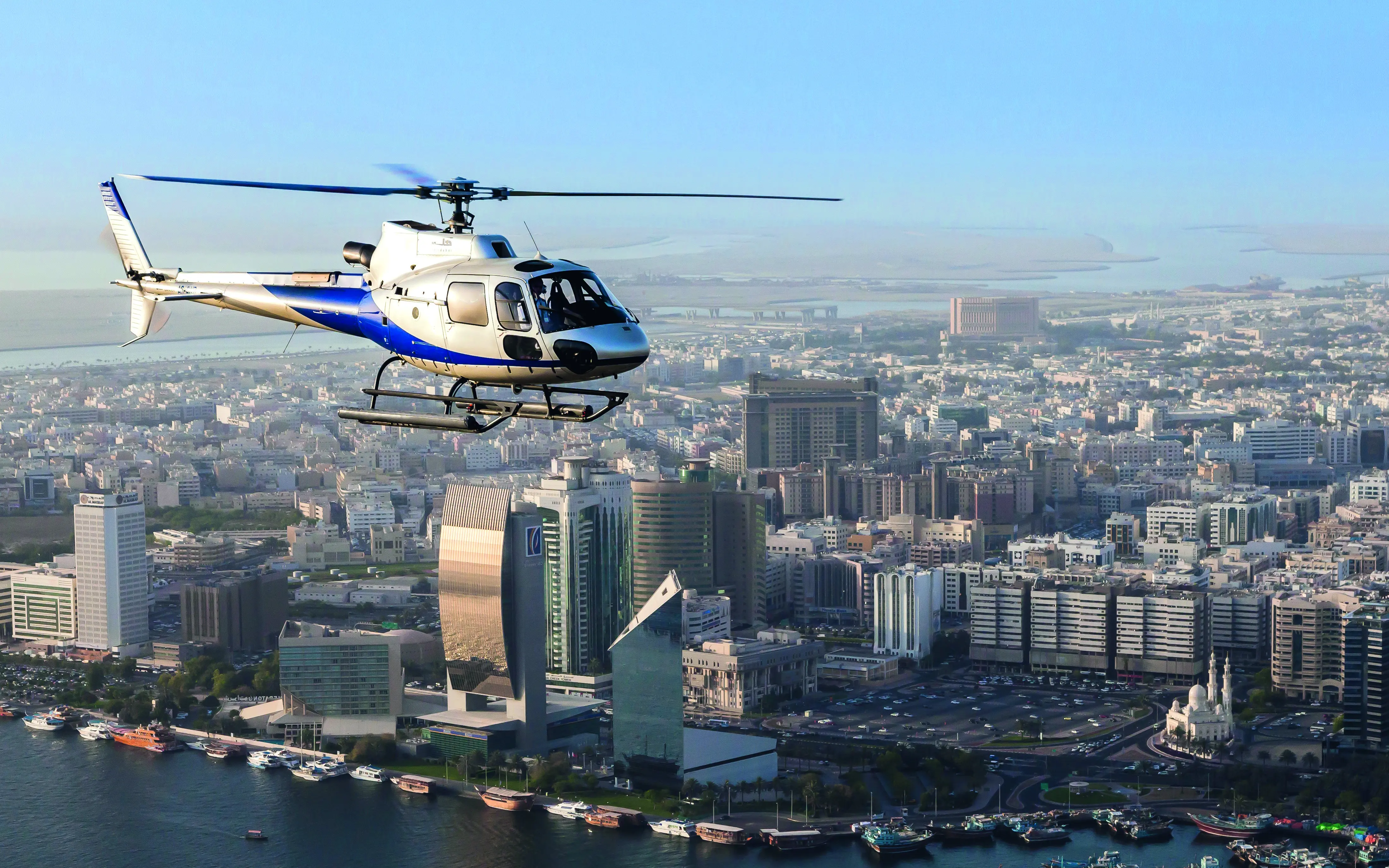 Odyssey Helicopter Tour - 40 Minutes in Dubai