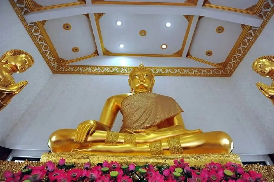 Bangkok Must-See Temples Day Tour in Bangkok - Photo 2
