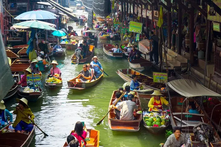 Classic Bangkok tour - Railway Train market & Damnoen Saduak Floating market Classic Bangkok tour - Railway Train market & Damnoen Saduak Floating market in Bangkok - Photo 6